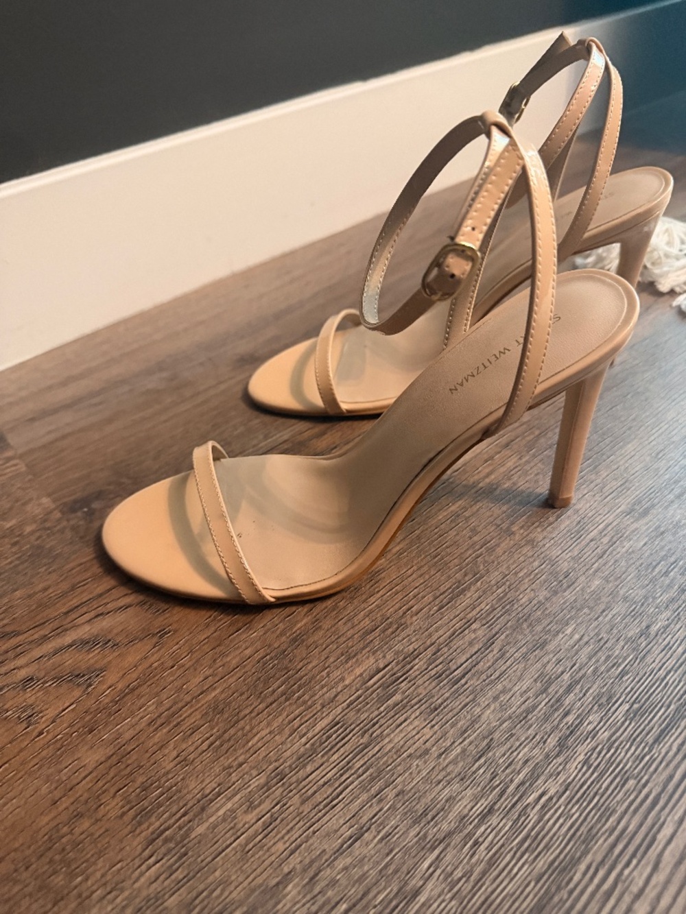 Stuart Weitzman Nude Patent Leather Ankle Strap Stiletto Heels Size 10.5
